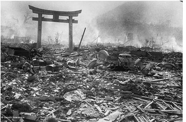 ‘irebombing of nearby Yawata,[72] Sweeney lecided to switch to his secondary ‘rarget—Nagasaki. As Bock’s Car approached the city, copilot Capt. Don Albury, who had just three days earlier witnessed the destruction of Hiroshima on board the Great Artiste confessed that, on the flight to Nagasaki, “ asked God to forgive us for what we were about (0 do.”[73] Visibility over Nagasaki was also very limited. When a hole appeared in the clouds, bombardier Kermit Beahan thought he nad spotted the target, and released the plutonium bomb Fat Man. He missed the target oy almost two miles, hitting the Urakami istrict north of the industrial center of the city. Beahan described the scene below: “I saw 24 mushroom cloud bubbling and flashing orange, red and green. It looked like a picture of hell. The ground itself was covered by a rolling black smoke. I was told the area would pe destroyed, but I didn’t know the meaning of an atomic bomb.”[74] Copilot Lt. Frederick Dlivi offered the following description: “The atomic cloud rose directly toward us. I would magine that all this took only seconds, but it seemed like a century. I could see tongues of flame shooting out of the mouth of the mushroom. It resembled a huge, boiling caldron. It was frightening.” Olivi insisted, nowever, that they had no other choice given the “fanatical defense capabilities of the Oriental.”[75]  toa:  