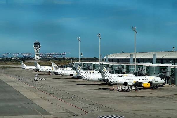 Vueling zruší lety z Barcelony do Madridu