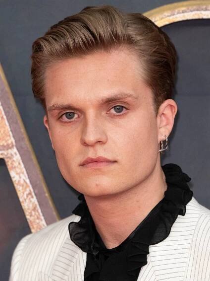 Tom Glynn-Carney - Actor, Singer