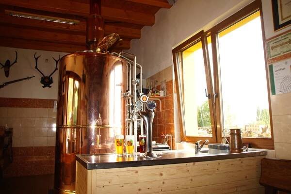Pivovar a palírna Žlebské Chvalovice foto 1