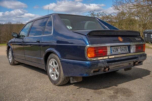 Řídili jsme poslední skutečnou českou limuzínu: Tatra 700 umí být trochu záludná, ale je strašná škoda, že neuspěla