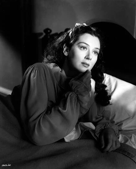 rosalind russell the feminine touch