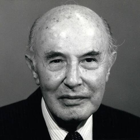 Alfonso García Robles: *20.3.1911 – †2.9.1991, mexický diplomat, politik a laureát Nobelovy ceny za mír