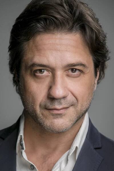 Enrique Arce - Biography, Height & Life Story