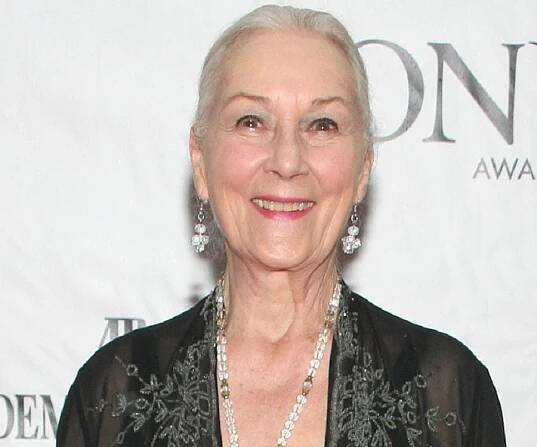 Rosemary Harris Biography - Facts, Childhood, Family Life & Achievements