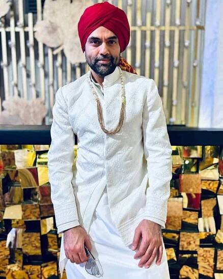 Abhay Deol : Net Worth, Height, Weight, Age, Affairs, Wiki, Facts and Figures 7