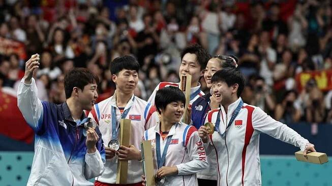 Olympiáda boří hranice nenávisti. Selfie korejských sportovců obletělo svět