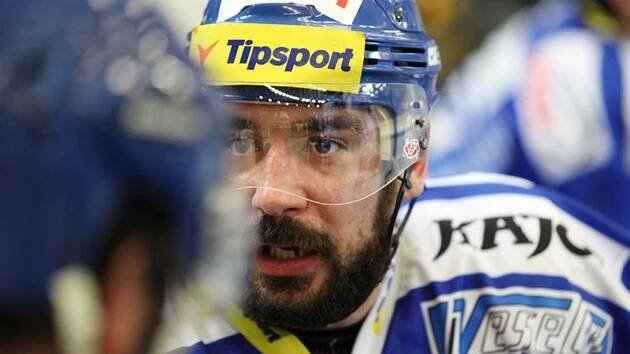 Jozef Kováčik z Komety Brno během finálového duelu s Pardubicemi. (2012)