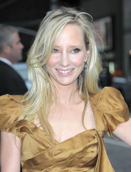Herečka Anne Heche zomrela. Odpojili ju od prístrojov | TV Markíza
