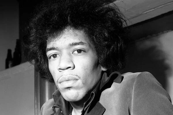 14 Facts About Jimi Hendrix