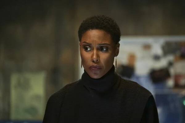 Black Lightning - Kniha války: 1. kapitola: Návrat domů - Z filmu - Christine Adams