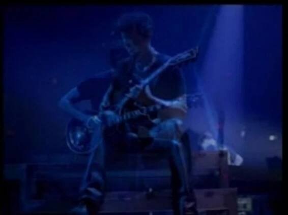 Metallica - Jason Newsted bass solo - Vidéo Dailymotion