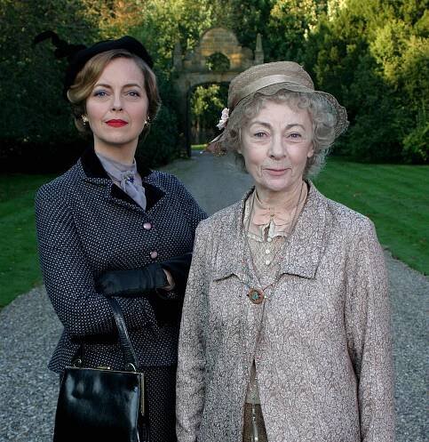 Slečna Marplová - Cukání v palci - Promo - Greta Scacchi, Geraldine McEwan