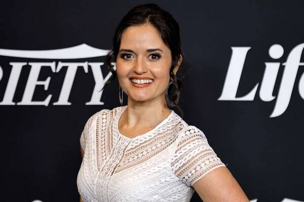 Danica McKellar Says She 'Needed' to 'Let Go' of Hollywood 'Superficiality' After Wonder Years Fame to 'Find Out Who Else I Was'