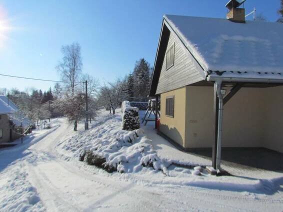 příjezd k chalupě - Kunvald - foto 35