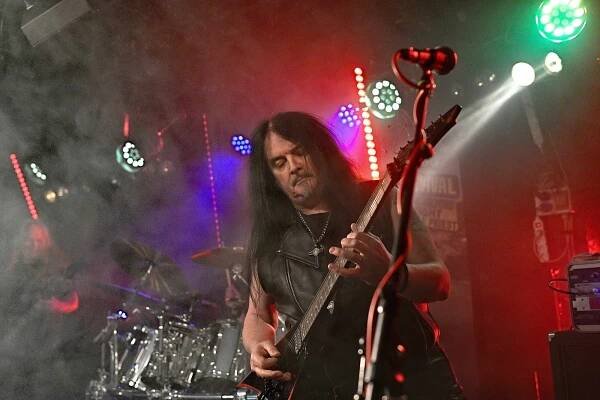 Nejen pro příznivce heavy-metalu hrála v České 1 kapela Halford Revival