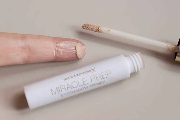 Der beste Eyeshadow Primer 82