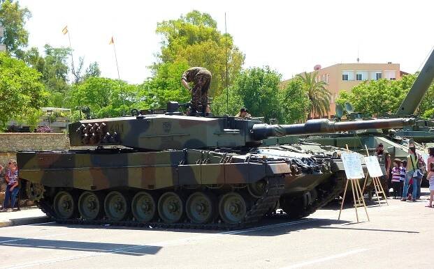▷ Leopard 2 - Česká Wikipedie