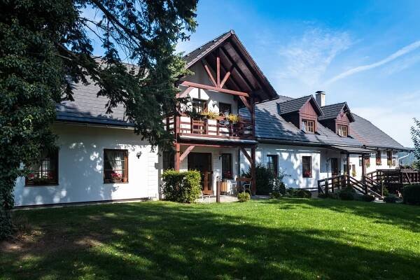 Hotel Holzberg - Ubytování, Restaurace, Wellness
