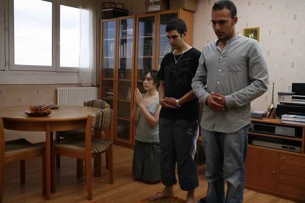Julie Sokolowski, Yassine Salime - Hadewijch - mezi Kristem a Alláhem - Z filmu