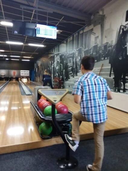 Klubáci na bowlingu - Oficiální stránky ZŠ a MŠ Nové Dvory