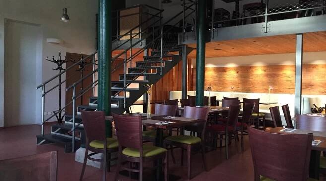 OLIVŮV PIVOVAR, Dolni Brezany - Restaurant Reviews, Photos & Phone Number - Tripadvisor