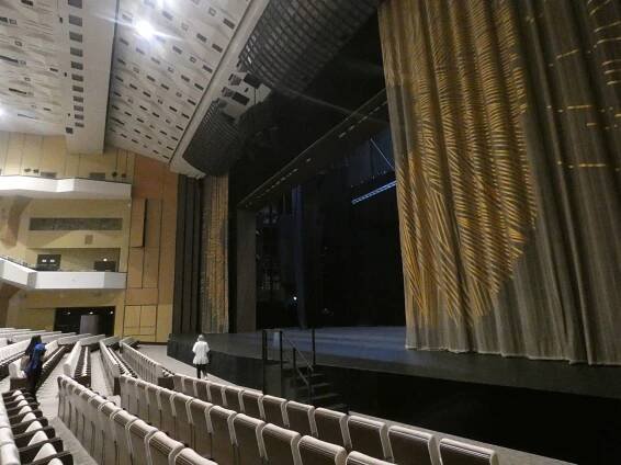 Tip na odpoledne: výstava ke 40 letům Paláce kultury | Levá perspektiva