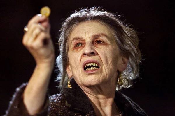 Lorna Raver in Drag Me to Hell