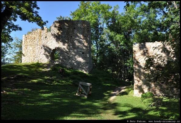 Hrad Muráň – Muránsky hrad / hrady-zriceniny.cz