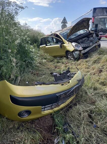 Tři jednotky hasičů vyjížděly k dopravní nehodě dvou osobních… | POŽÁRY.cz - ohnisko žhavých zpráv | hasiči aktuálně