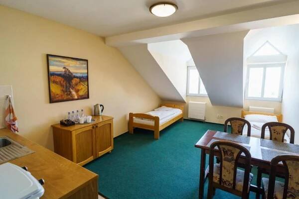 Apartmán s 2 ložnicemi č. 2  - Apartmány v Hotelu U Labutě