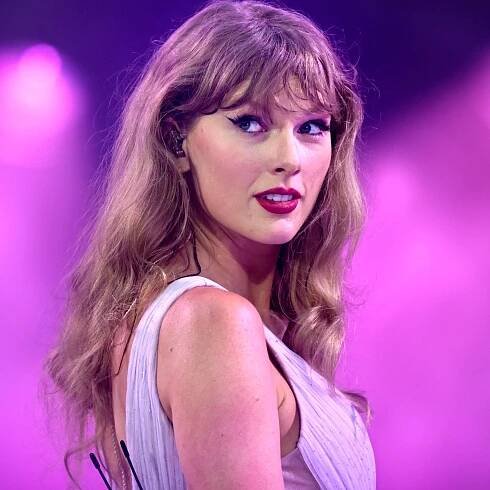 Taylor Swift Got Engaged In a Manicure I Did Not See Coming—See the Photos
