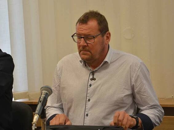 Bývalému radnímu zrušili rozsudek v kauze sexuálního nátlaku