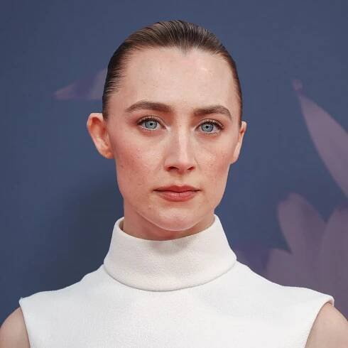 Saoirse Ronan: Mit dieser traurigen Wahrheit bringt die Schauspielerin alle Männer der Talkrunde zum Schweigen