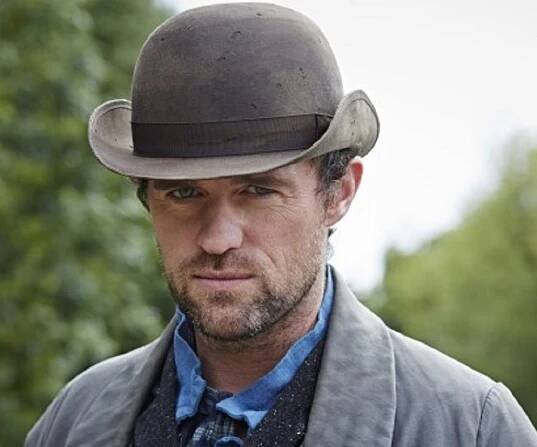 Jonas Armstrong