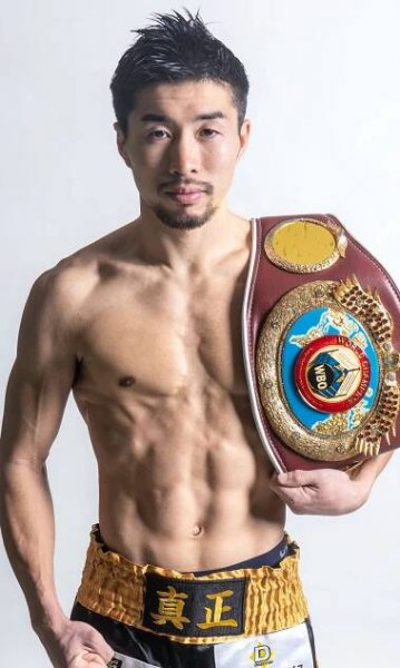 山中 竜也
元WBO世界ミニマム級王者
元OPBF東洋太平洋ミニマム級王者