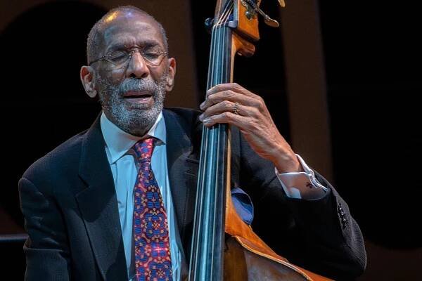 Foto: Ron Carter, Rudolfinum, Praha, 3. 11. 2023