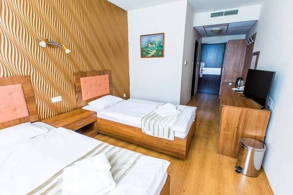 Hotel Sun**** – Slnečné jazerá Senec
