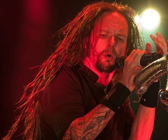 Jonathan Davis Biography - Facts, Childhood, Family Life & Achievements
