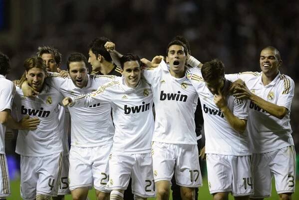 Real Madrid před Barcelonou. Ale jen v žebříčku příjmů
