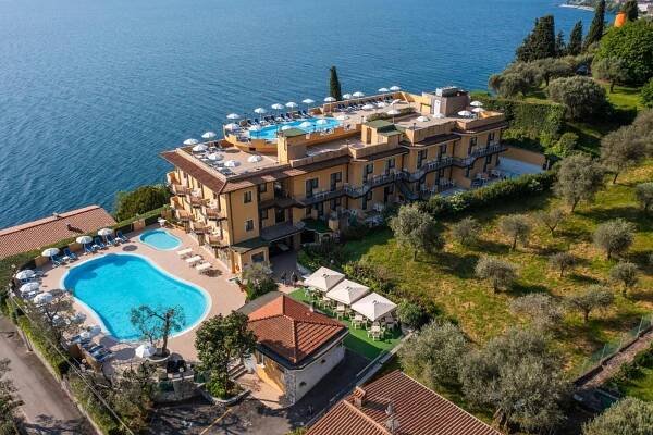Bazén v ubytování All Inclusive Hotel Piccolo Paradiso nebo v jeho okolí