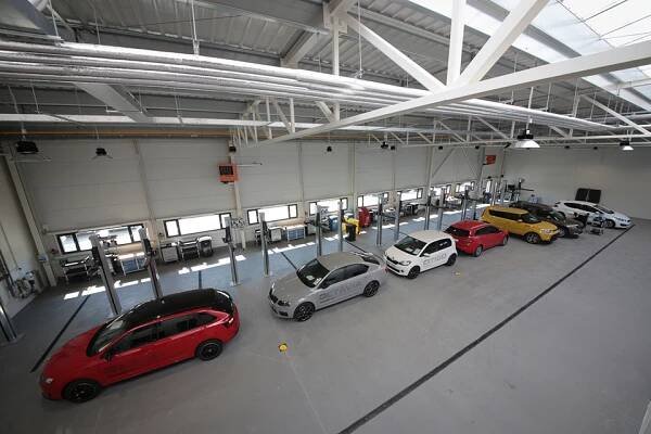 Autosalon Agrotec - PKSstavby.cz