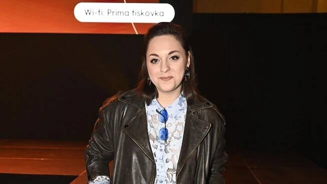 Často slýchává, že hraje jen z protekce. Neteř Marthy Issové míří do dalšího velkého seriálu