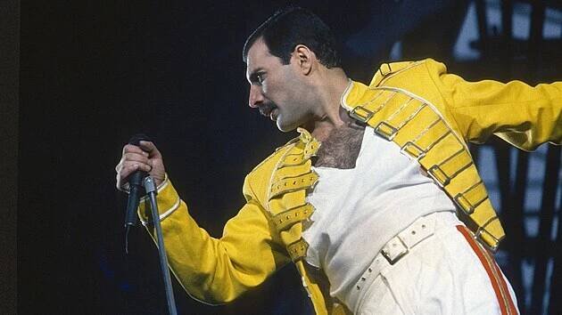 Chcete bydlet ve vile legendárního zpěváka? Londýnská rezidence Freddieho Mercuryho je na prodej