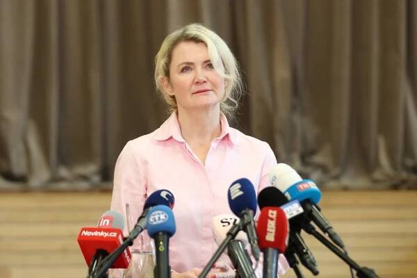Nagyovou grilovali v europarlamentu: Ve hře je ztráta imunity kvůli kauze Čapí hnízdo