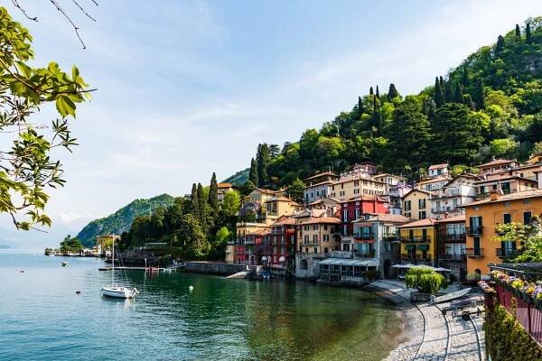 Lake Como Villas