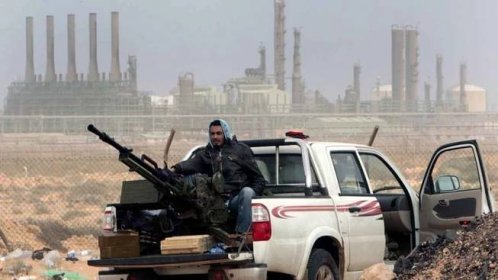 Zbrojní embargo v Libyi: Na dodržování dohlédne mise států EU