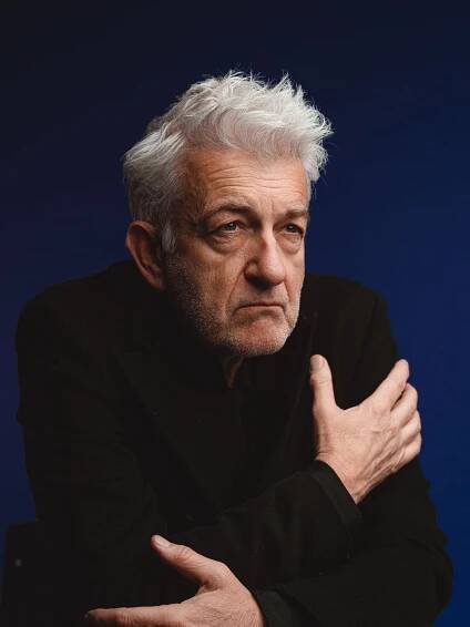 © Luis Zeno Kuhn