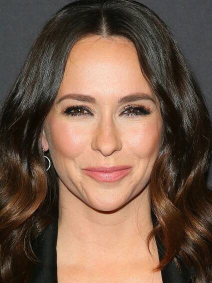 Jennifer Love Hewitt Squeezed a Deep Thought Into the Daintiest New Tattoo — See Photos