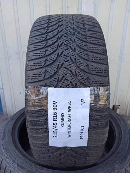 Zimní pneu Kumho Wintercraft WP51 215/45 R16 90V 5mm 2ks - Pneumatiky